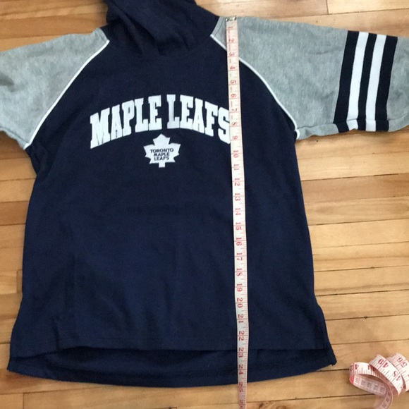 Nike Maple Leafs hoodie - Picture 7 of 7
